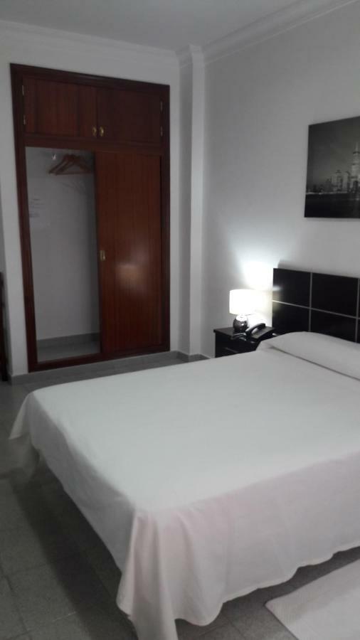 Hotel Portugal ليبي المظهر الخارجي الصورة
